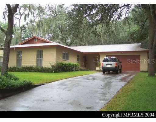 3644 Woodhill Dr., Brandon, FL 33511