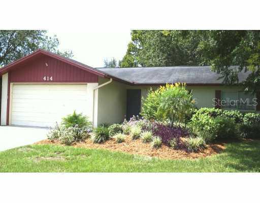 414 Bonnieview Dr., Valrico, FL 33594