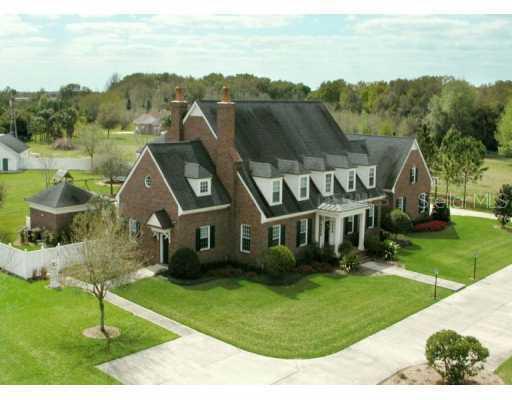 1401 Valrico Lake Rd., Valrico, FL 33594