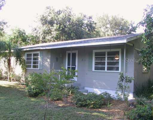 502 Virginia Ave., Seffner, FL 33584