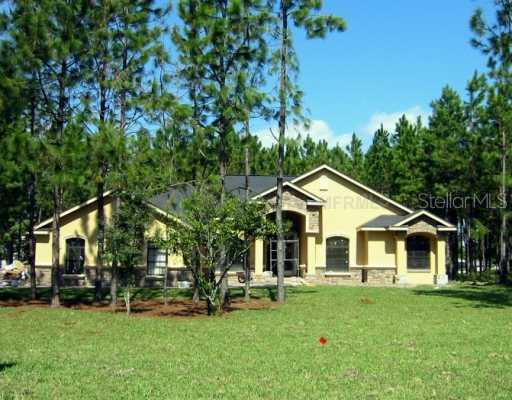 308 Pine Bluff Dr., Lutz, FL 33549