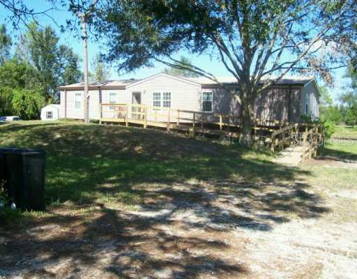 33511 Camerton Rd., Zephyrhills, FL 33543