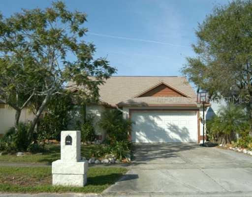 1712 Tarah Trace Dr., Brandon, FL 33510