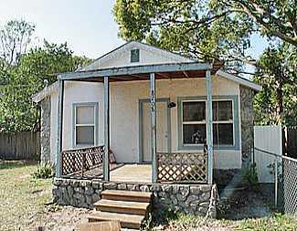 8208 N 17th St., Tampa, FL 33604