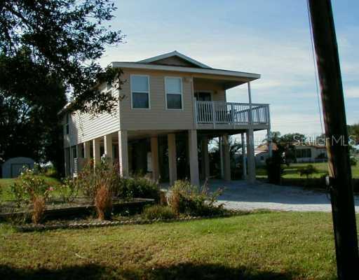 2632 Manatee Harbor Dr., Ruskin, FL 33570