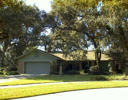 1110 Glen Park Ln., Valrico, FL 33594