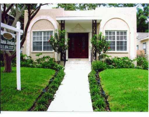3011 Angeles St., Tampa, FL 33629