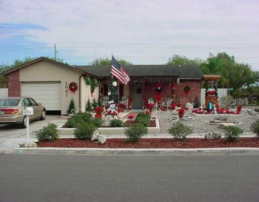 1001 Axlewood Cir., Brandon, FL 33511