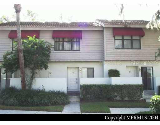 807 Oak Park Pl., Brandon, FL 33511