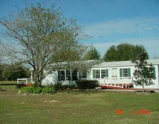 37105 N Lightwood Dr., Zephyrhills, FL 33541