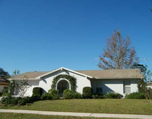 2208 Kingswood Ln., Brandon, FL 33511