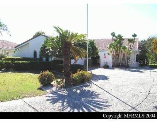 412 Smithfield Ln., Sun City Center, FL 33573