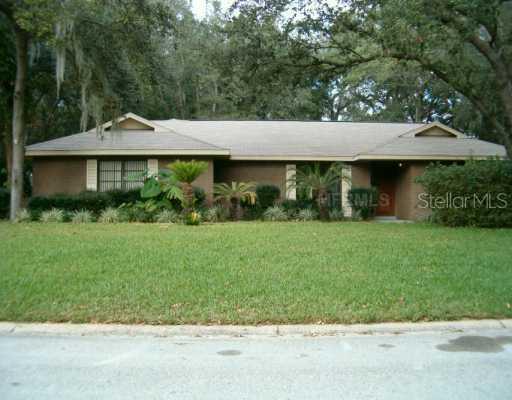 1012 Hollyberry Ct., Brandon, FL 33511