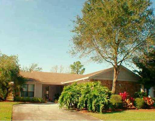 13618 Clubside Dr., Tampa, FL 33624