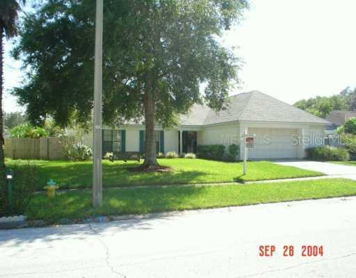 1327 Peachfield Dr., Valrico, FL 33594