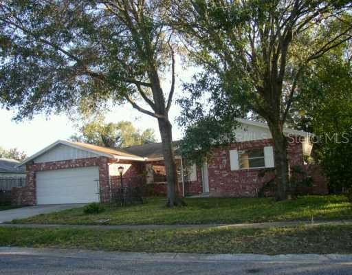 121 Valley Creek, Brandon, FL 33510
