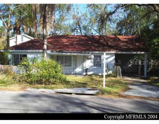 924 N Castle Ct., Tampa, FL 33612