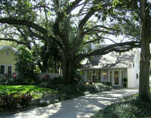 3014 W Lawn Ave., Tampa, FL 33611