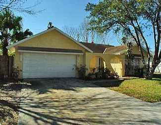 14018 Capitol Dr., Tampa, FL 33613