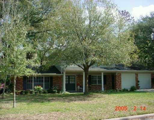 205 Woodbine Ave., Temple Terrace, FL 33617