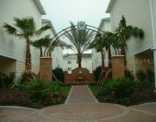9711 Meadow Field Creek #405, Tampa, FL 33626