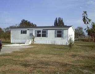 2120 7th St., Wimauma, FL 33598