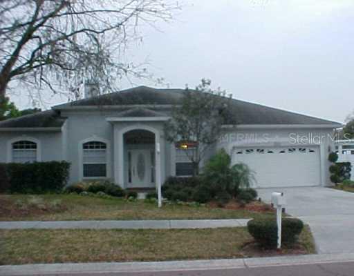 3913 Turnbury St., Valrico, FL 33596