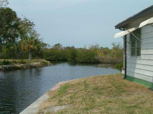 1422 W College Ave., Ruskin, FL 33570