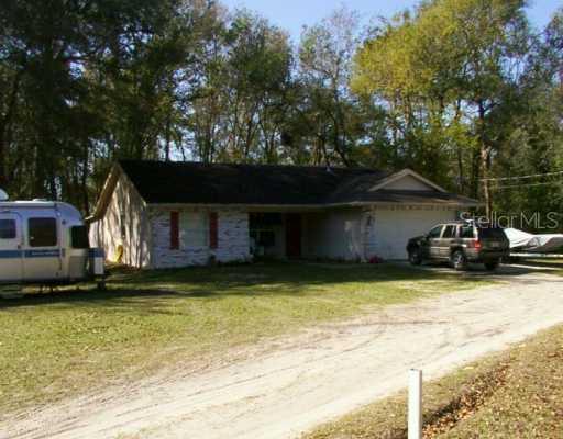 5945 Craig Ln., Zephyrhills, FL 33542