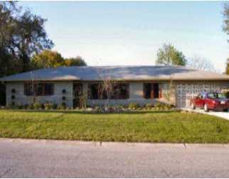 1006 Lady Guinevere Dr., Valrico, FL 33594