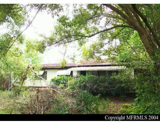 17304 Meadow Ln., Lutz, FL 33558