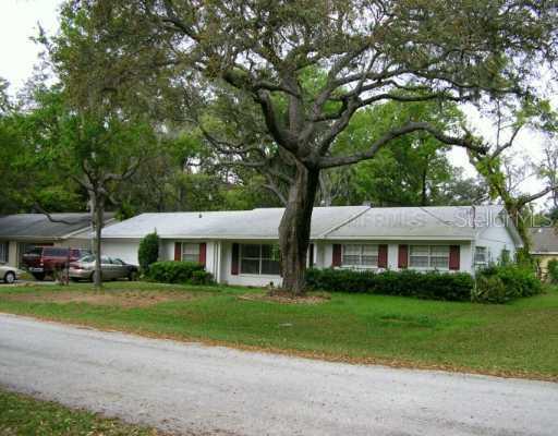 2016 Cricket Ln., Valrico, FL 33594