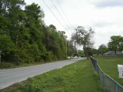 126 Daughtery Rd., Zephyrhills, FL 33541