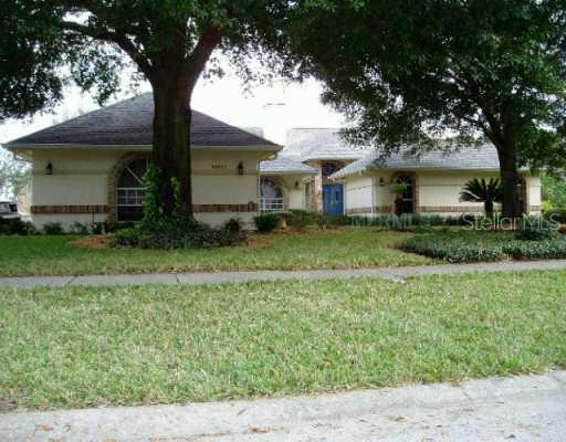 18007 Clear Lake Dr., Lutz, FL 33548