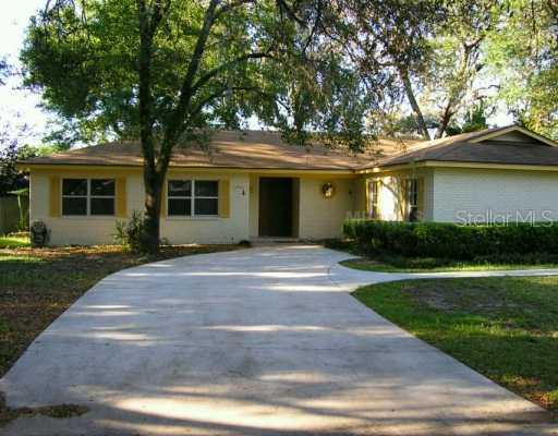 2017 Cricket Ln., Valrico, FL 33594