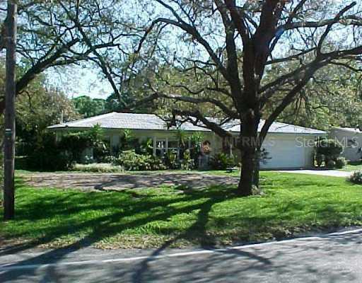 10434 Orange Grove Dr., Tampa, FL 33618