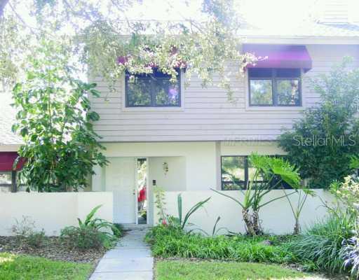 703 Oak Park Pl., Brandon, FL 33511