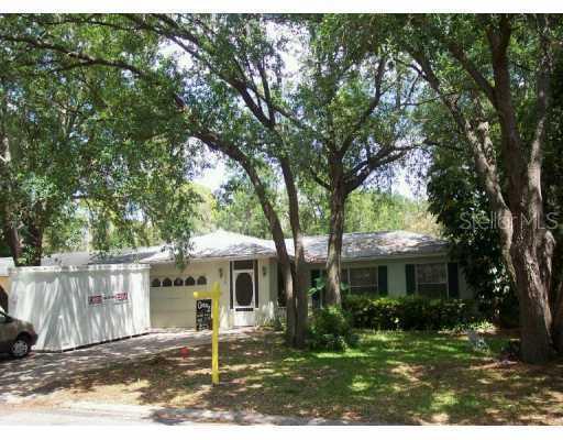 2215 Boxwood Way, Brandon, FL 33511