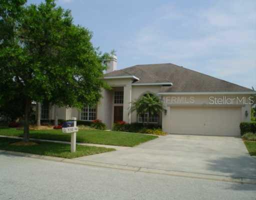 5213 Laurel Pointe Dr., Valrico, FL 33594