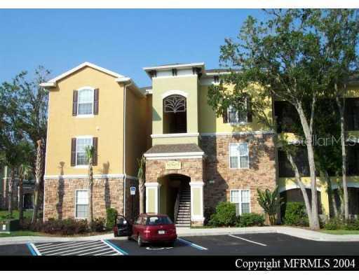10105 Courtney Oaks Cir. #102, Tampa, FL 33619