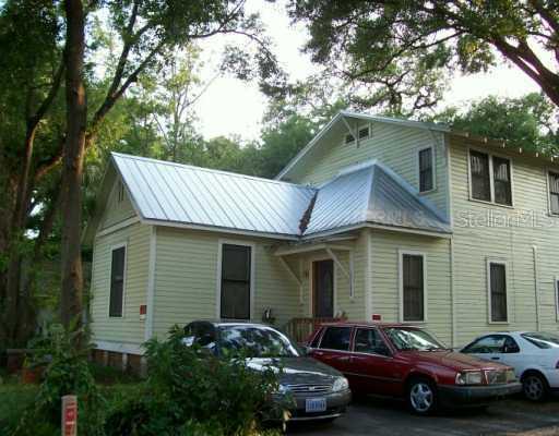 2830 N Elmore Ave., Tampa, FL 33603