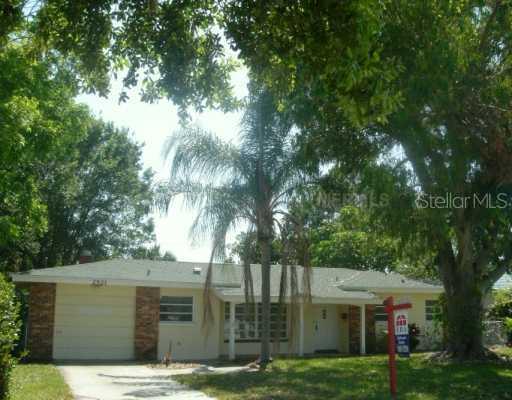 2521 Tropical Shores Dr., St Petersburg, FL 33705