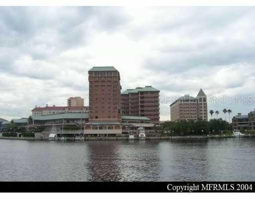 1026 Royal Pass Rd., Tampa, FL 33602