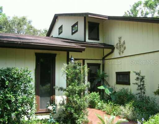 12305 N 52nd St., Tampa, FL 33617