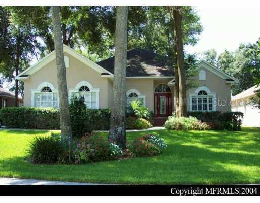 2409 Valrico Forest Dr., Valrico, FL 33594