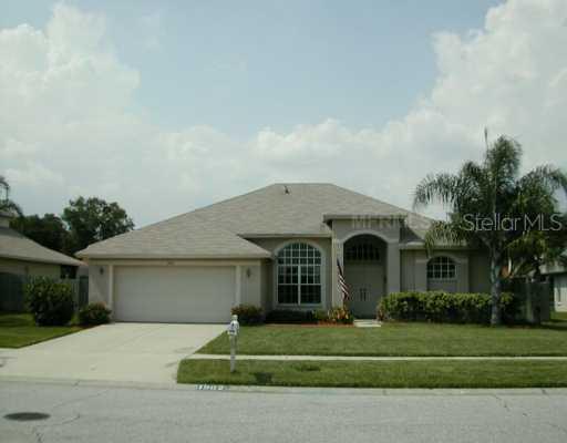1902 Vista River Dr., Valrico, FL 33594