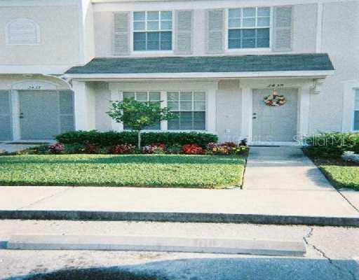 2439 Lake Woodberry Creek, Brandon, FL 33510