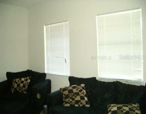 864 S 10th Ave., St Petersburg, FL 33701