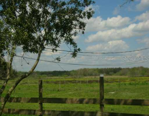 11018 Circle S Rd., Seffner, FL 33584