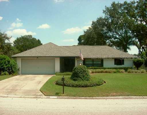 2202 Cherokee Tr., Valrico, FL 33594